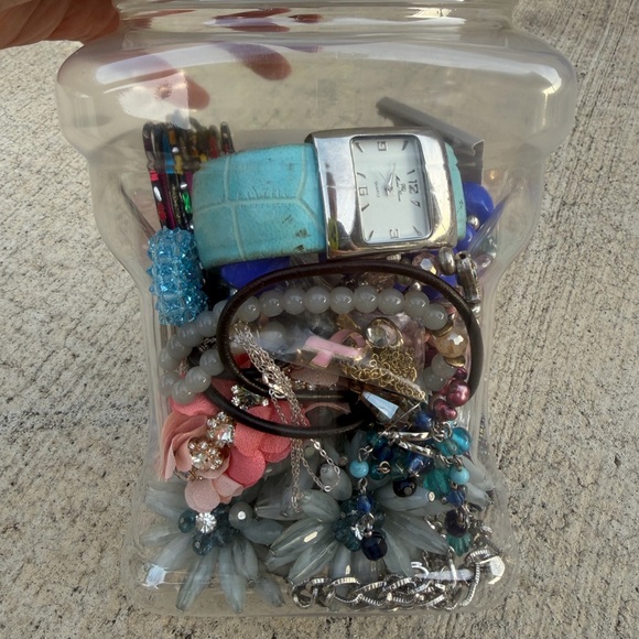 Mystery Jewelry jar; The Phoebe! - Picture 3 of 4